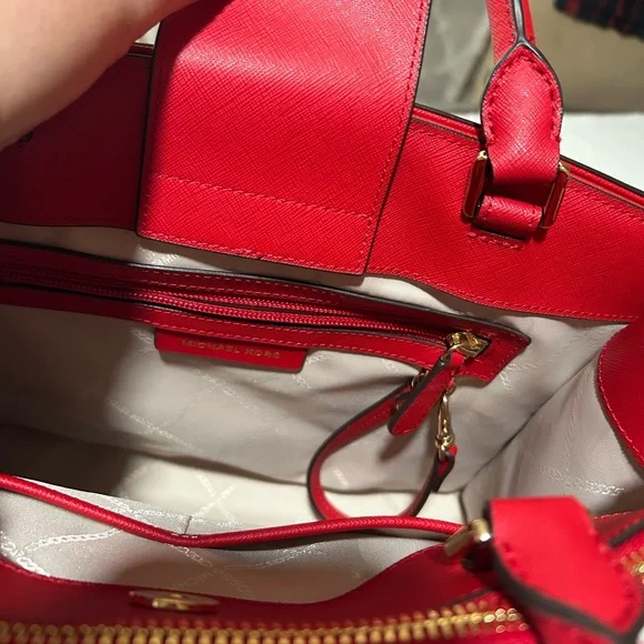 MICHAEL KORS KARLA SATCHEL RED PURSE
